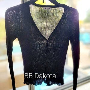 Fitted, black, short waisted lightweight sweater